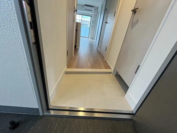 プライムブリス巣鴨の玄関