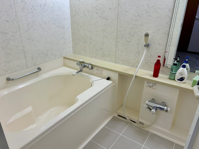 エリゼ熱川の浴室