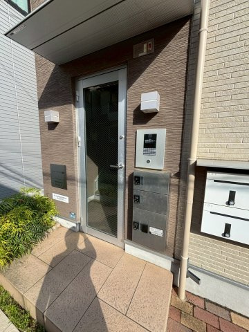 ハーモニーテラス矢部町のエントランス