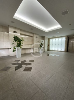 【ロビー】 | リーガル京町堀 | リーガル京町堀　ホール