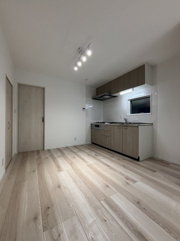 横川町houseの居間・リビング