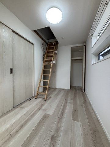 横川町houseの洋室