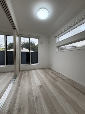 横川町houseの寝室