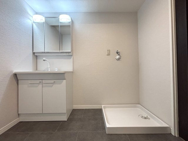 【独立洗面台】 | サンパーク・クレストサージュ戸畑Ａコート | 使いやすい独立洗面台です