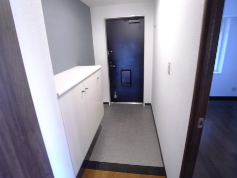 フロンティアホームズ芦屋の玄関