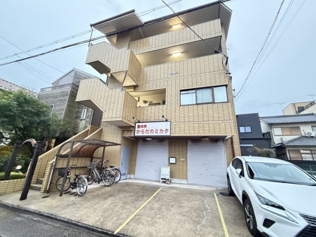 大岡ビルの外観