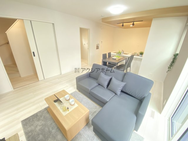 所沢市上新井5丁目・全1棟　新築一戸建　～全室南向き～の居間・リビング|LDK15.2帖(家具は含まれません)