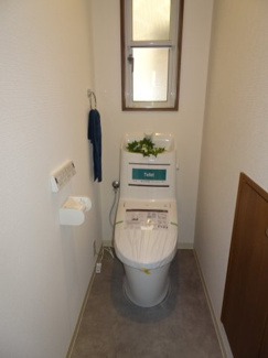 【トイレ】 | 川西市清和台東２丁目4の79　中古一戸建て