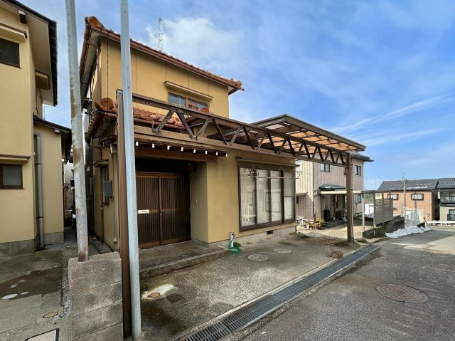 金沢市末町中古建ての外観