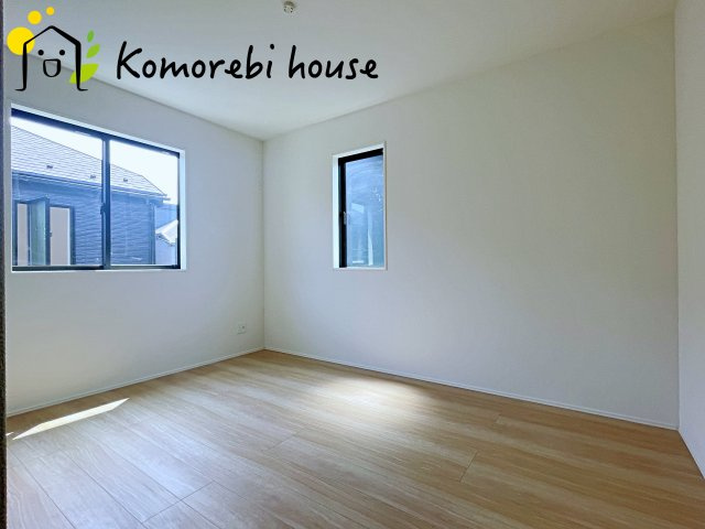 伊奈町栄　5期　新築一戸建て　グラファーレ　01の寝室|ゆとりの広さです