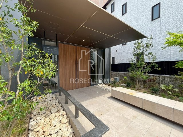 ONE ROOF FLAT TENJINBASHIのエントランス