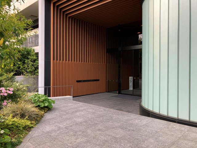 プラウド練馬中村橋マークスのエントランス