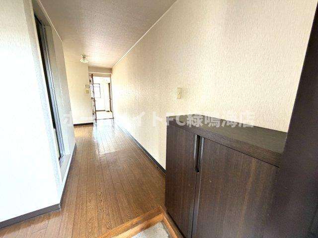 大岡ビルの玄関