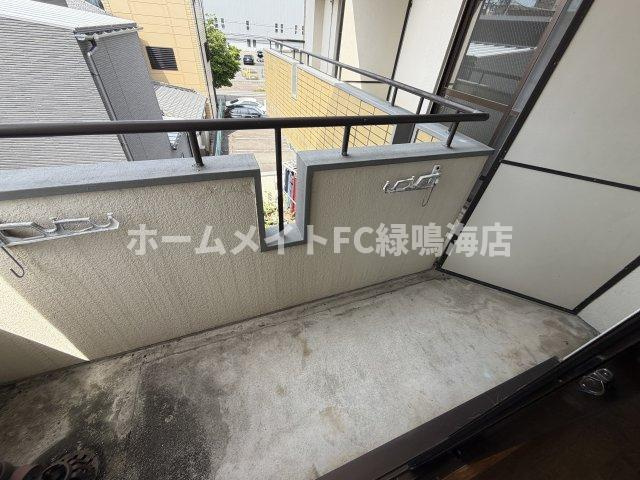 大岡ビルのバルコニー