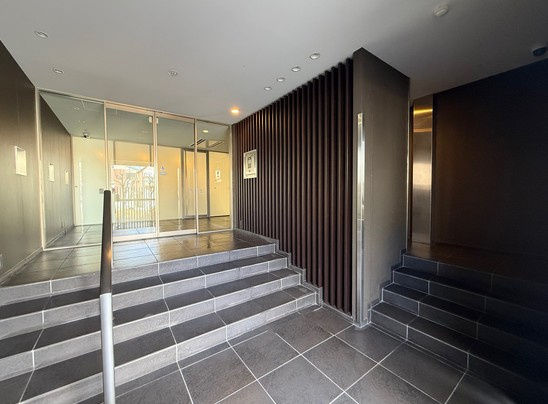 【エントランス】