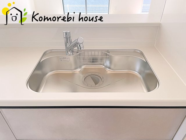 伊奈町栄　5期　新築一戸建て　グラファーレ　03のキッチン|キッチンでお料理をお楽しみください