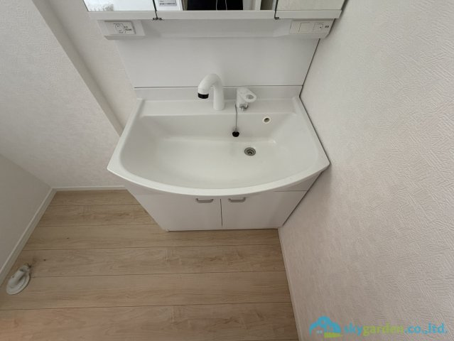 厚木市船子第7　新築戸建　全3棟2号棟の独立洗面台