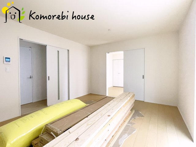 第3　伊奈町小室　新築一戸建て　ハートフルタウン　Mの居間・リビング|ゆったりとしたリビングです