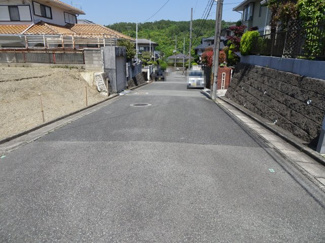 【前面道路含む現地写真】 | 川西市大和東5丁目47の14　建築条件無土地