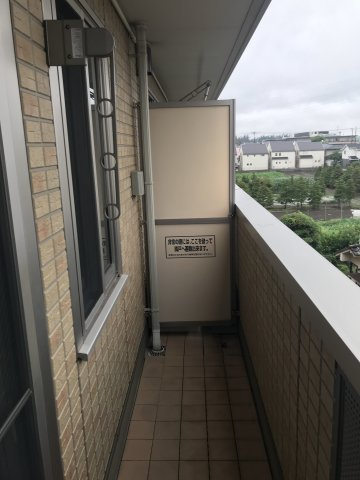 【バルコニー】