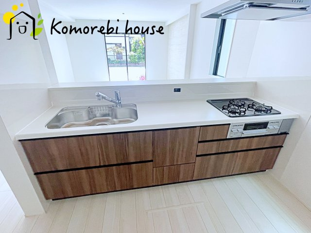 伊奈町栄　5期　新築一戸建て　グラファーレ　04のキッチン|きれいなキッチンです