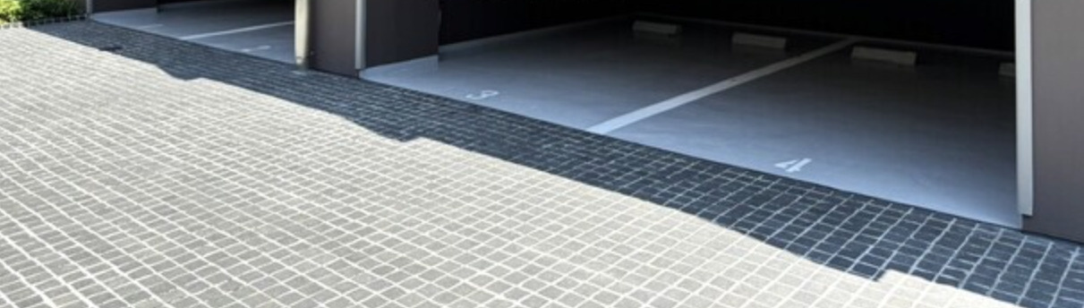 GENOVIA浅草Ⅵ skygaedenの駐車場