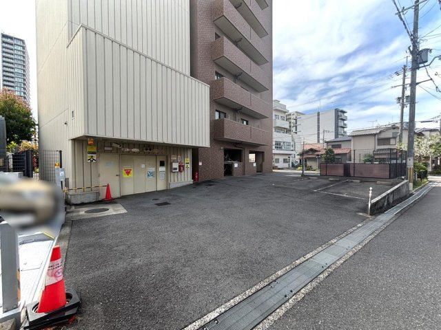 ライオンズプラザ香里園の駐車場|■物件内覧・資金計画相談・住宅ローン相談、リフォーム相談、お問合せ受付中■
※当日・翌日のご内覧、ご相談はお電話でのお問合せがスムーズです！