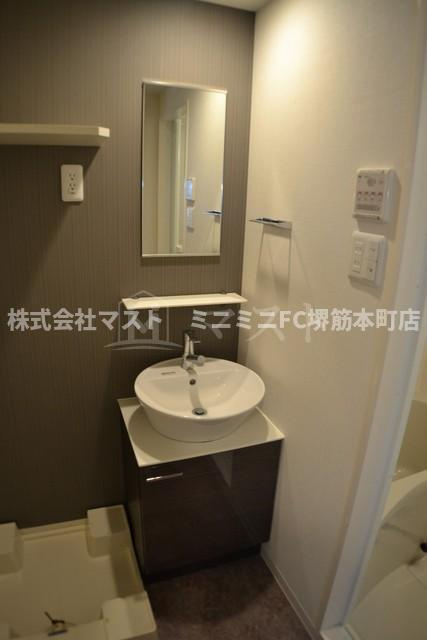 エスプレイス大阪城ＳＯＵＴＨの洗面所