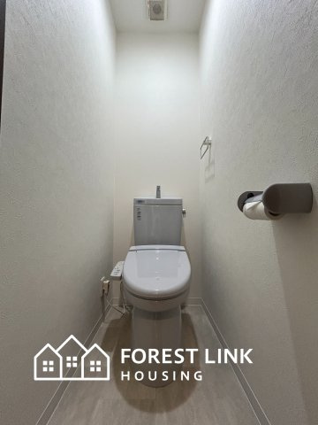 平野上町２丁目戸建のトイレ|3Fのトイレです。落ち着いた空間となっております。