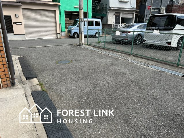 平野上町２丁目戸建の前面道路含む現地写真
