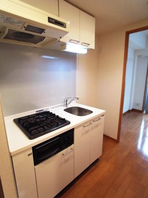 アーバイル文京本駒込のキッチン|システムキッチン(2口ガスコンロ・グリル付)