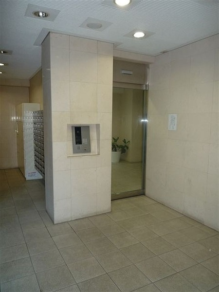 エスコート西新宿のエントランス