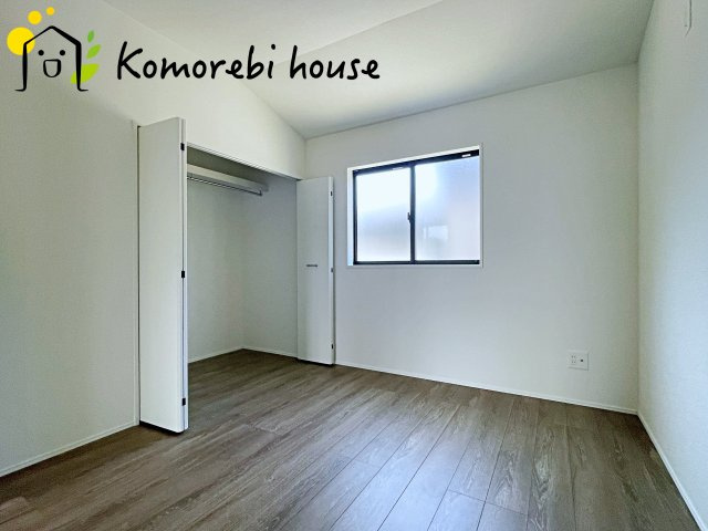 伊奈町栄　5期　新築一戸建て　グラファーレ　05の洋室|ゆったりした洋室です