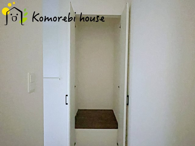 伊奈町栄　5期　新築一戸建て　グラファーレ　05の収納|専用の収納スペースです