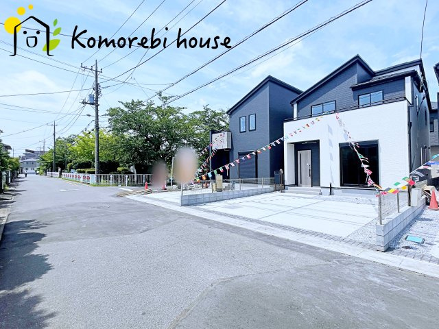 伊奈町栄　5期　新築一戸建て　グラファーレ　05の前面道路含む現地写真|前面道路含む現地写真です