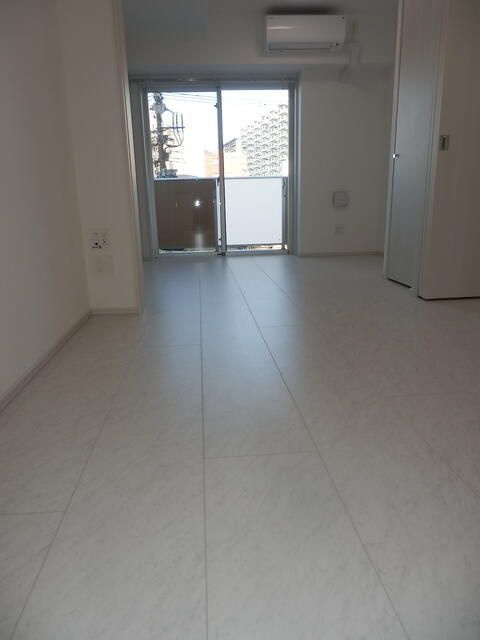 ユリカロゼAZ亀戸の居間・リビング