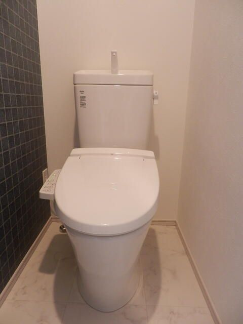 ユリカロゼAZ亀戸のトイレ