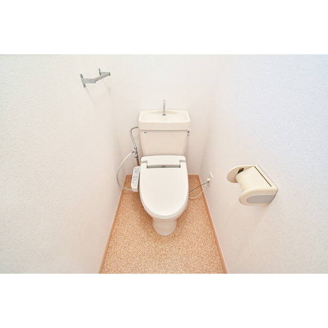 エスポワールハイツ【キャッシュバック対象物件】のトイレ|シンプルで使いやすいトイレです