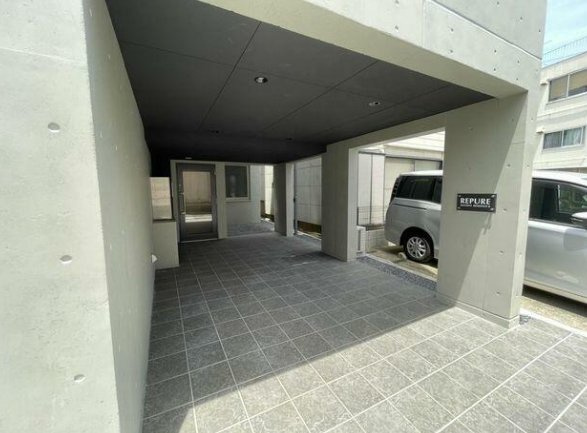 レピュア町屋レジデンスⅡのエントランス