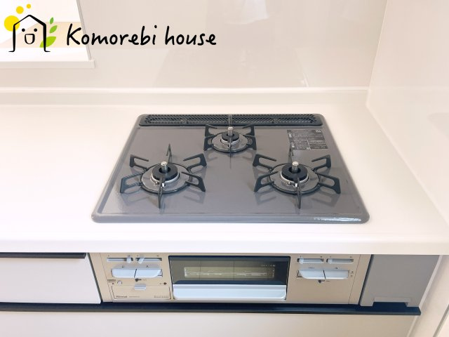 第3　伊奈町小室　新築一戸建て　ハートフルタウン　Nのキッチン|きれいなキッチンです
