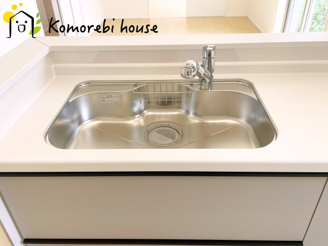 第3　伊奈町小室　新築一戸建て　ハートフルタウン　Nのキッチン|キッチンです