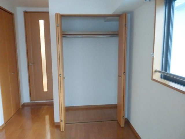 コアロード春日の収納