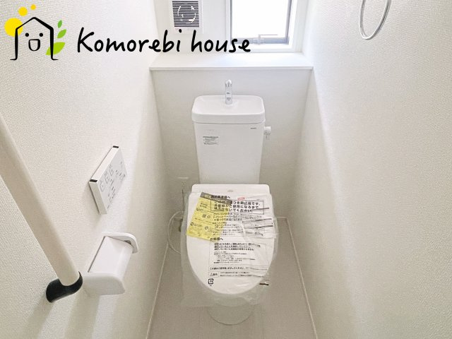 伊奈町栄　5期　新築一戸建て　グラファーレ　06のトイレ|清潔感のあるトイレです