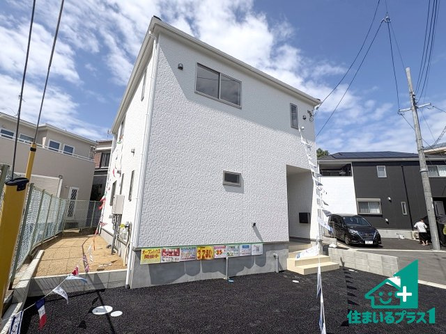●26(土)27(日)現地説明会！　大和郡山市箕山町　全4邸　の外観|安心の10年保証！外観を美しく保ち、雨水で汚れを落とします！気になることがありましたら、お気軽にお問い合わせください！
