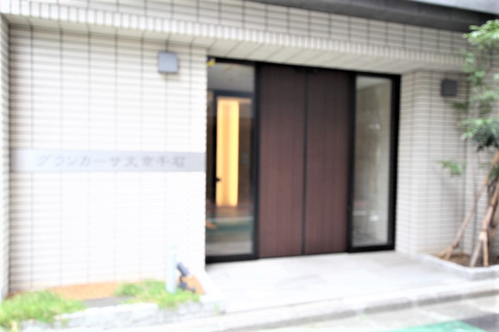 【エントランス】