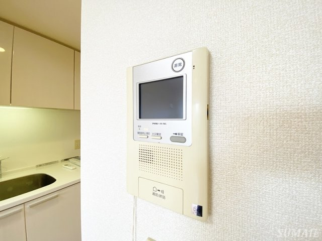 パークアクシス滝野川のセキュリティ|モニター付きインターホンです☆