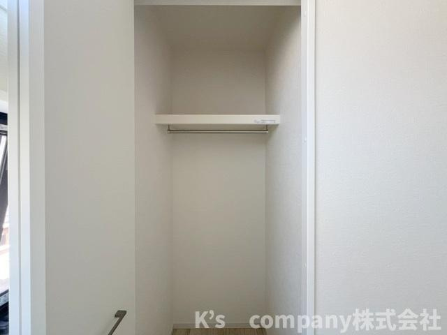 茅ヶ崎市南湖4丁目　新築戸建　2号棟の収納|洋室4.3帖の収納スペース◇