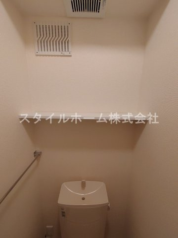 ヴェルドミール・ドゥエのトイレ|同建物内別部屋の写真です。