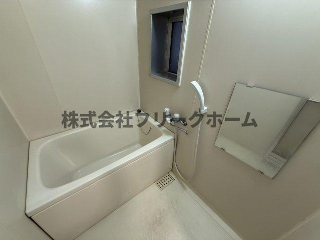 三鷹市下連雀４丁目の賃貸マンションの浴室