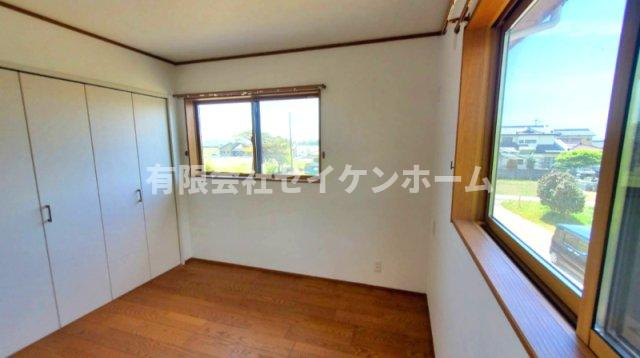 熊谷市上之中古住宅（土地２８４坪超）の洋室